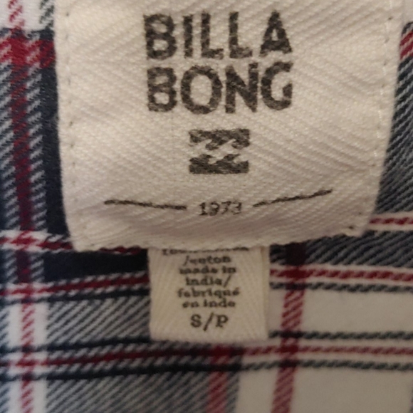 Plaid Long sleeved Cardigan - Picture 2 of 2